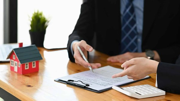 Notaire à Toulon : Obtenez les bons conseils avant d'investir dans l'immobilier